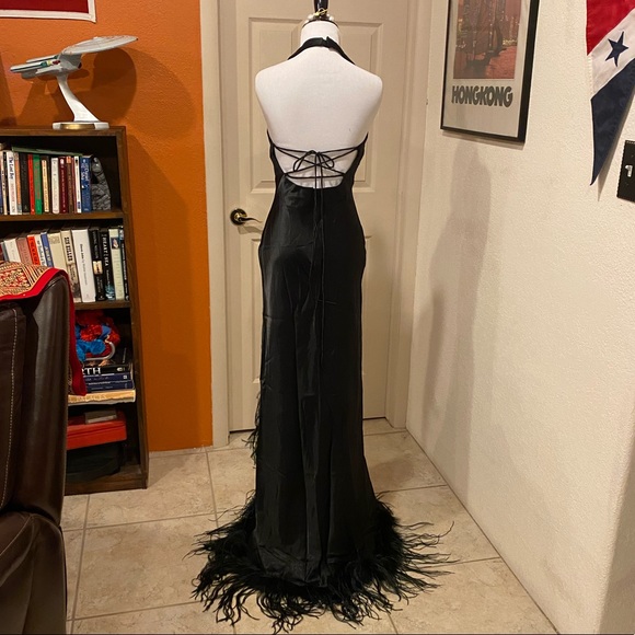 Old time feather trimmed long dress gown - Picture 7 of 8